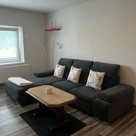 Apartman V Rodinnem Dome Jaroměř Екстериор снимка