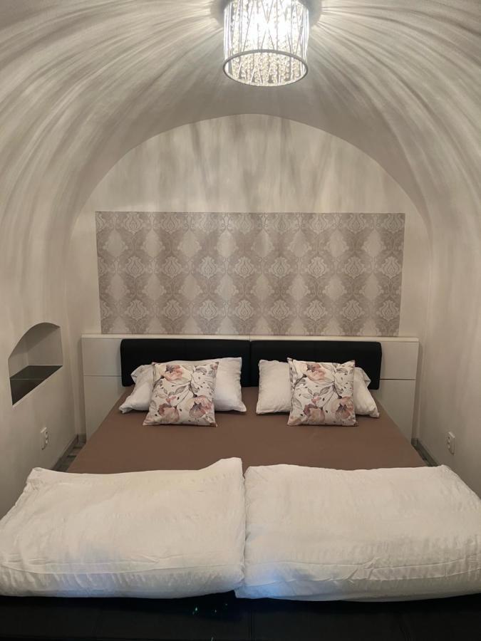 Apartman V Rodinnem Dome Jaroměř Екстериор снимка