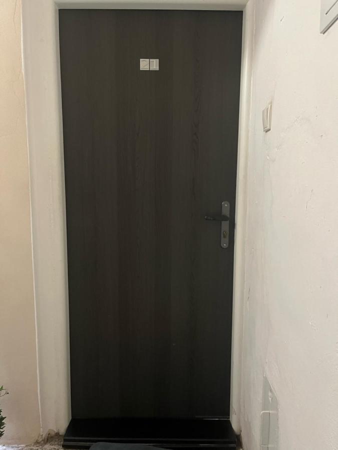 Apartman V Rodinnem Dome Jaroměř Екстериор снимка